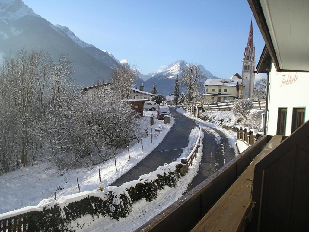 Landhaus Toechterle Apartment Telfes im Stubai Exterior foto